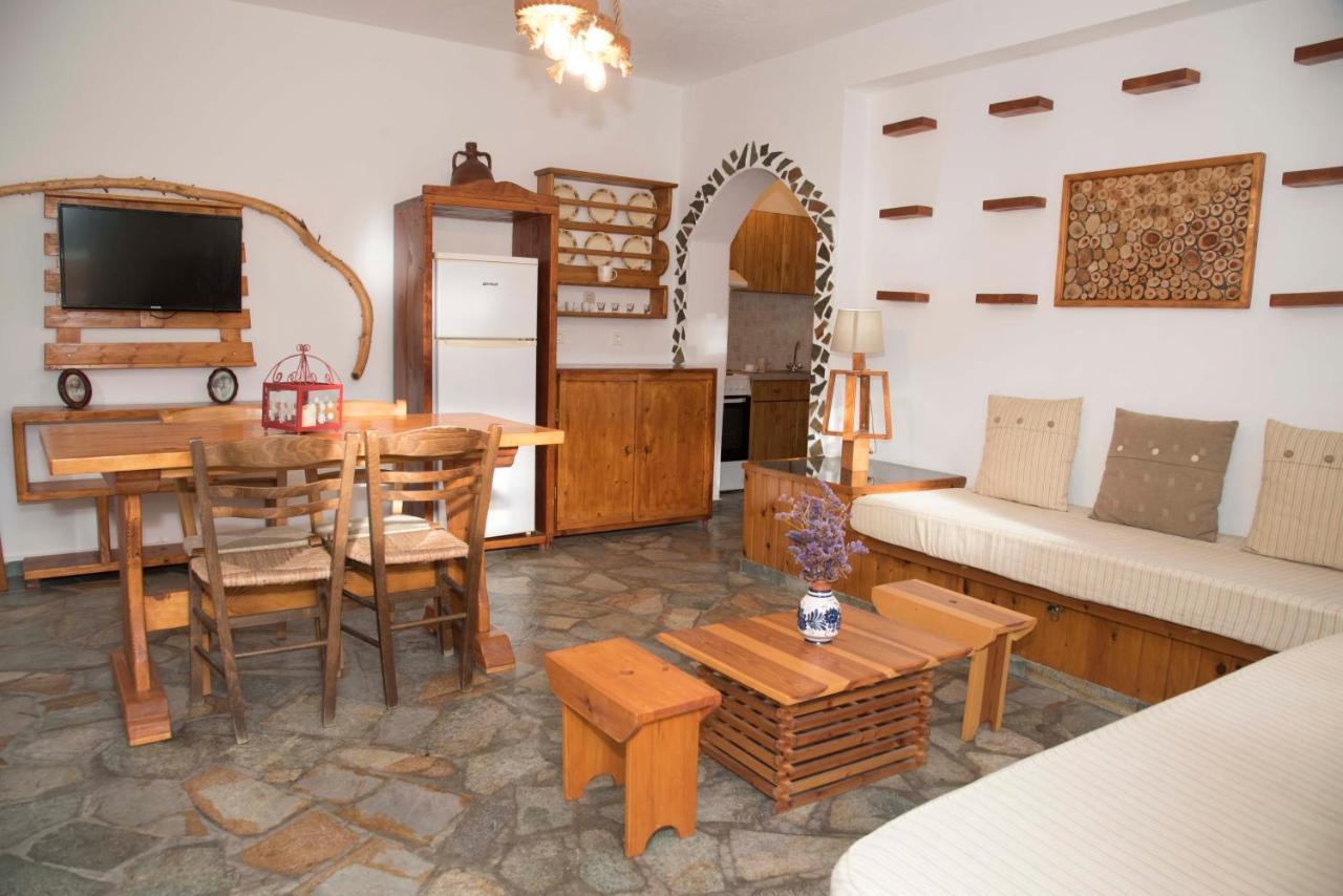 Papafragas Studios Pachaina Dış mekan fotoğraf